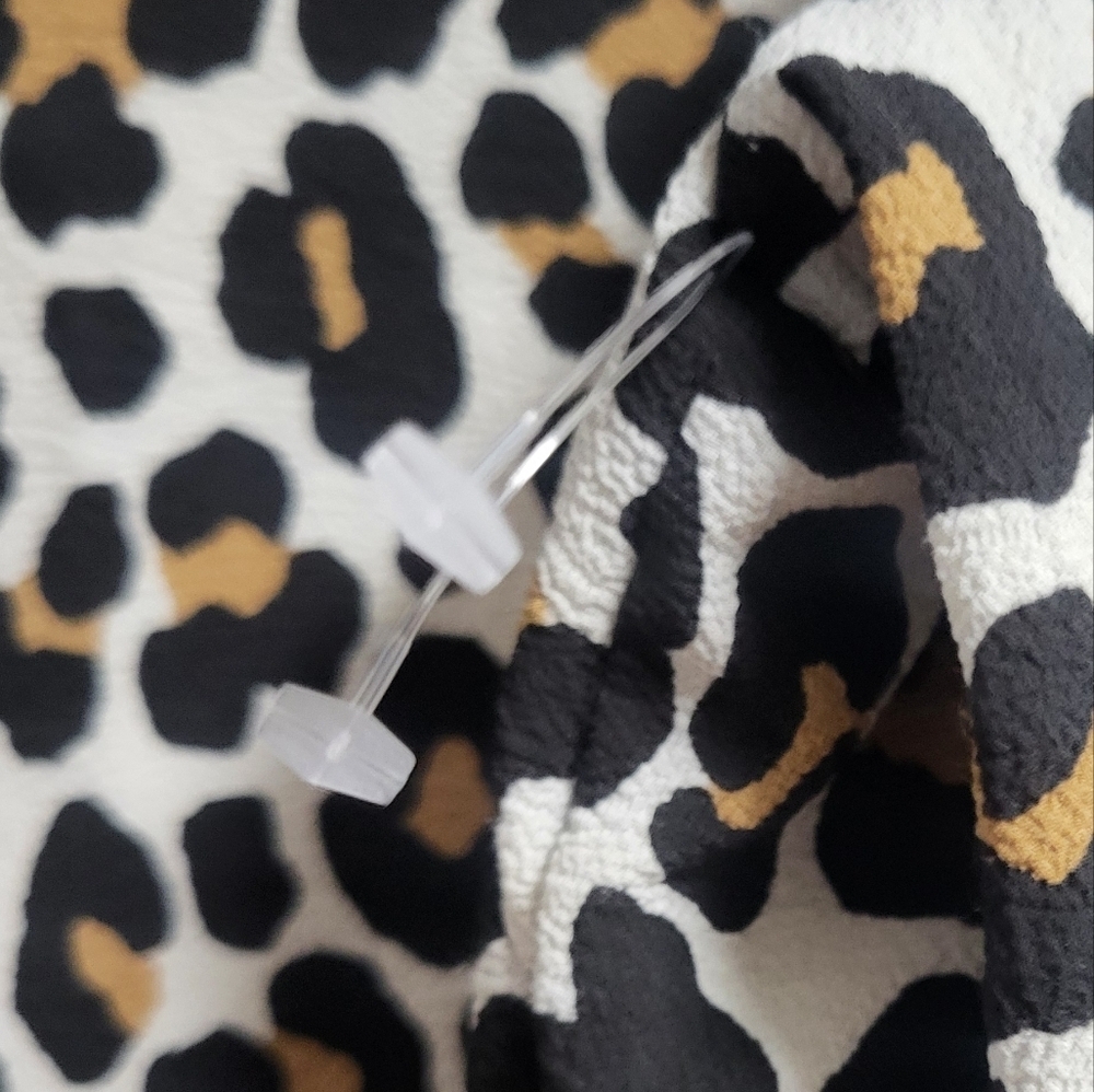 Michael Kors - NWOT - Womens Leopard Print Top - Size XL - Picture 3 of 6